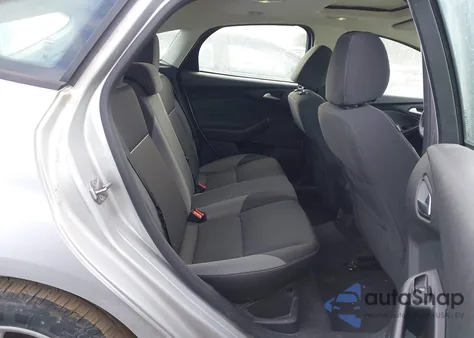 2013 Ford Focus Se z USA, uszkodzony, nr VIN 1FADP3K29DL199542